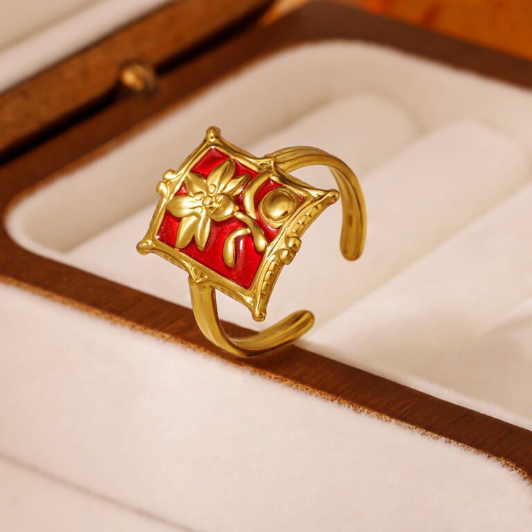 Embrace Timeless Elegance with the Vintage Fashion Enamel Flower Ring