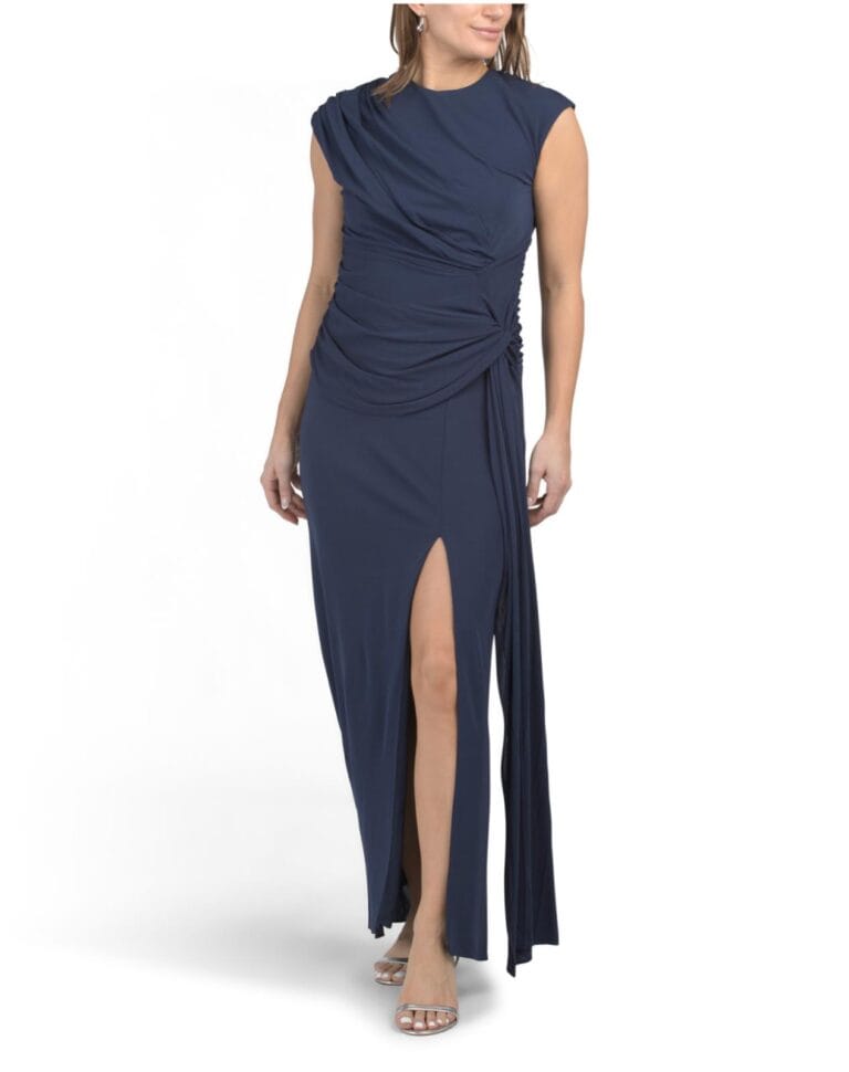 Halston Sleeveless Giovanna Gown – Elegant Sleeveless Evening Dress