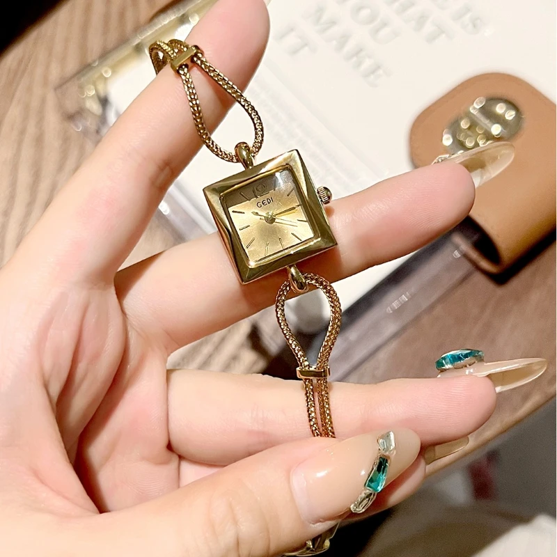 kf Scbbf34dfba6445aba3148e10c40be010E