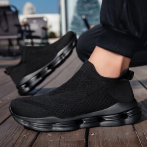 Men's Lightweight Breathable Sports Casual Shoes