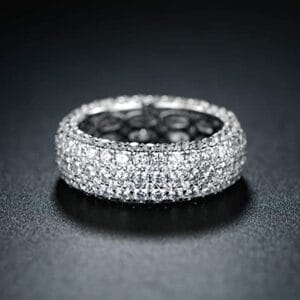 Multi-layer High-end Ring With A Sophisticated Look