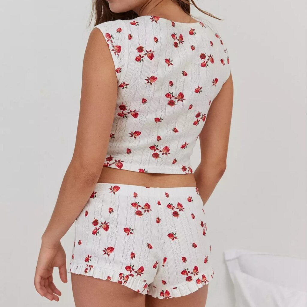 Women's Knitted Jacquard Strawberry Print Set