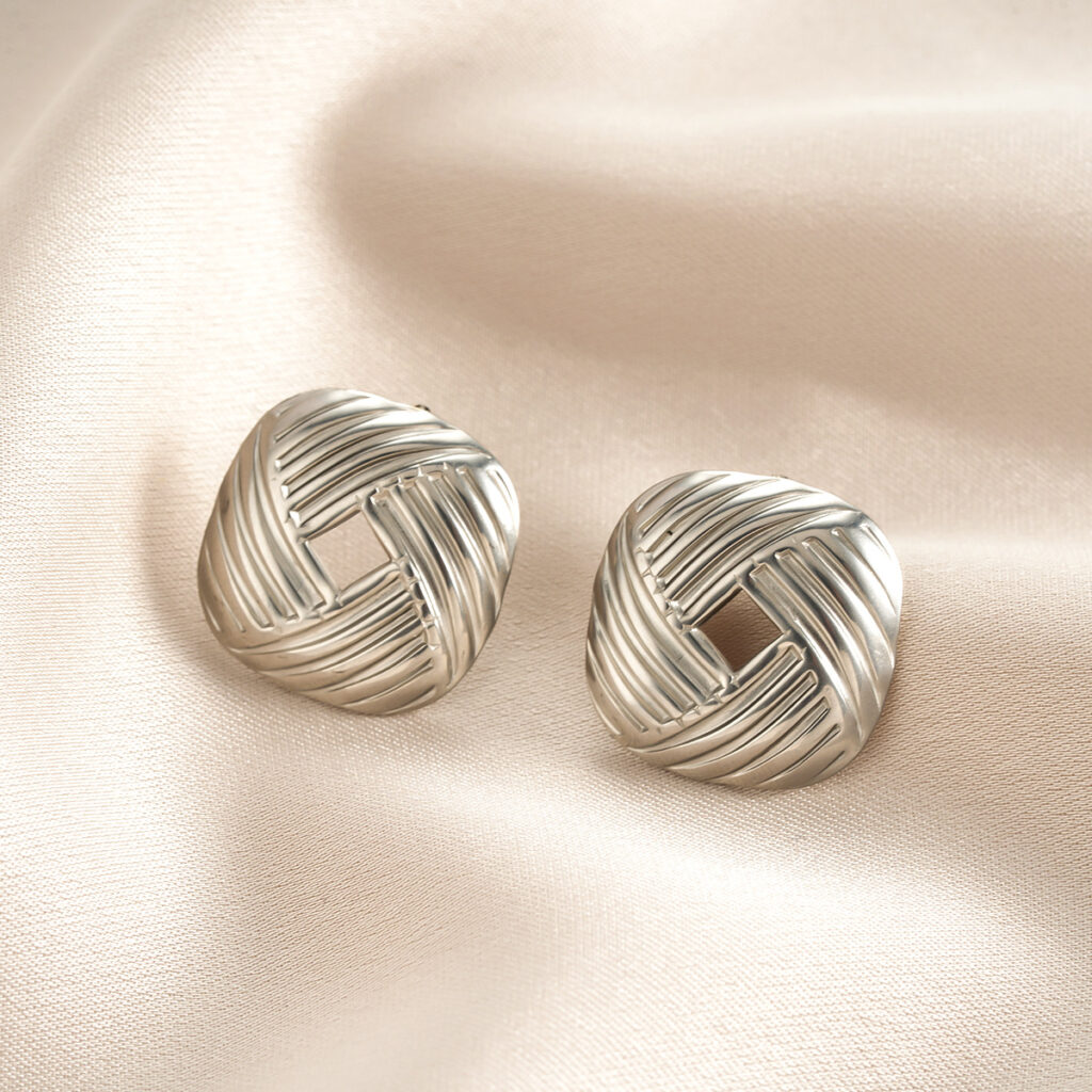 1 Pair New Vintage Luxury All-Match Women's Stud Earrings, Light Luxury Personality Trendy Exaggerated Geometric Earrings Jewelry