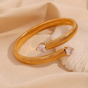 Stainless Steel Heart-Shaped Zircon Open Striped Bracelet