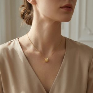 925 Sterling Silver Radiant Diamond Accented Feather Texture Cylinder Pendant Necklace