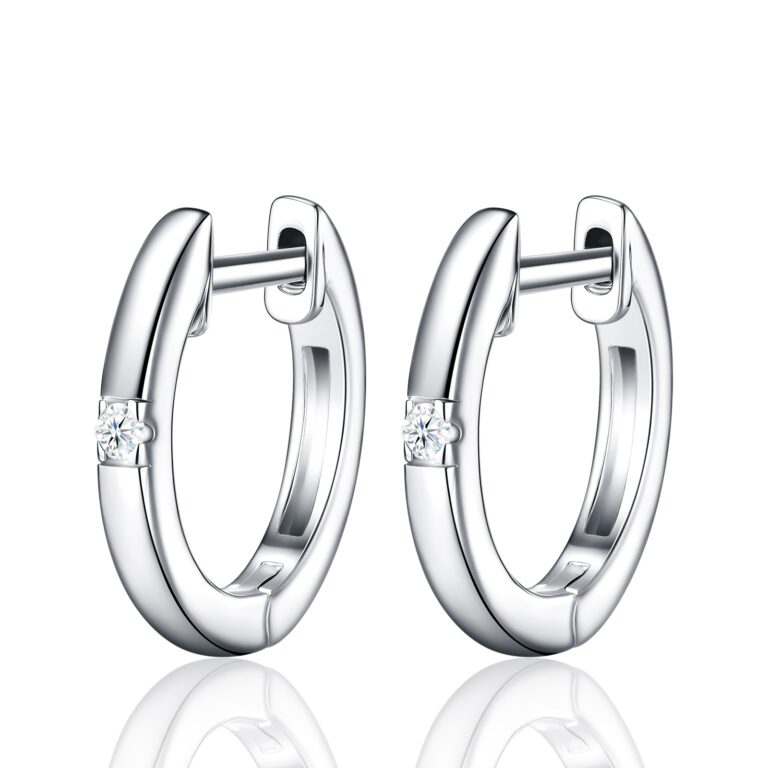 A Luxurious And Fashionable Minimalist Jewelry Earring Set Featuring Top-quality Moissanite Stones, Made Of S925 Silver Electroplated With Platinum.