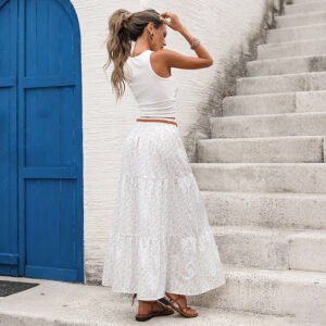Sleeveless Solid-Color Tank Top And Floral Print Skirt Set