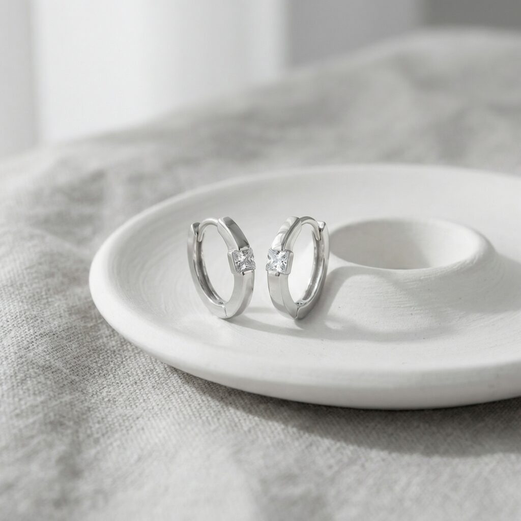 925 Sterling Silver Elegant Sterling Silver Huggie Hoop Earrings with Square Cut Cubic Zirconia