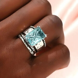 Retro Exaggerated Wide-Brimmed Aquamarine Zircon Ring