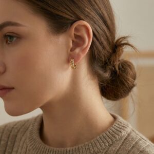 925 Sterling Silver Elegant Curb Link Textured Metallic Huggie Hoop Earrings