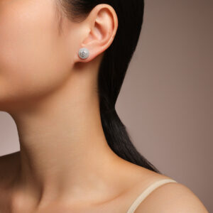 A Luxurious And Fashionable Minimalist Jewelry Earring Set Featuring A 0.5-carat Top-quality Morganite, Made Of S925 Silver Electroplated With Platinum.