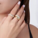 Engraved With Top-quality Moissanite, This Luxurious And Fashionable Minimalist Jewelry Set Features Silver Pieces Electroplated With Gold.
