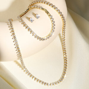 Simple And Elegant Zircon Jewelry Set