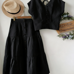 Gentle Style V-neck Button-down Sleeveless Top And High-waisted Skirt Set For Women