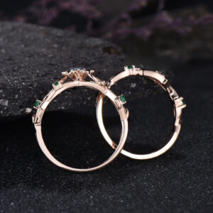 New Womens Ring With A Flower Design