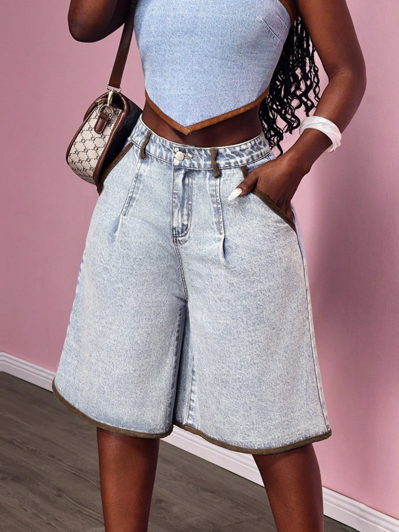 Women’s Contrasting Flared Cropped Jeans