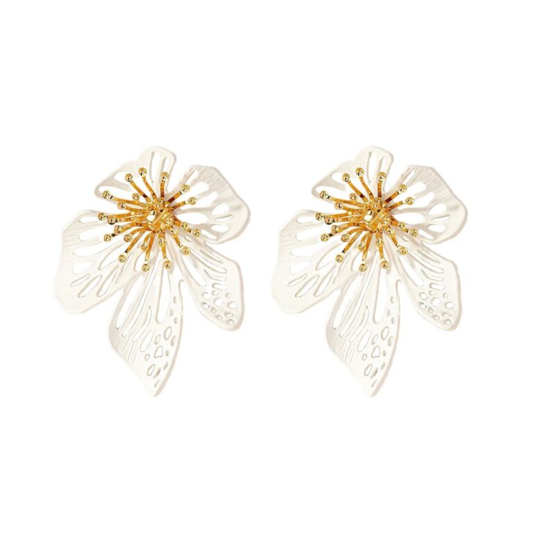 1 Pair Metal Hollow Out Floral Stud Earrings For Women, Exaggerated Statement Style Fashion Flower Earrings Trendy Women's Ear Jewelry