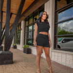 Crew-neck Sleeveless Midriff-baring Sexy Two-piece Set