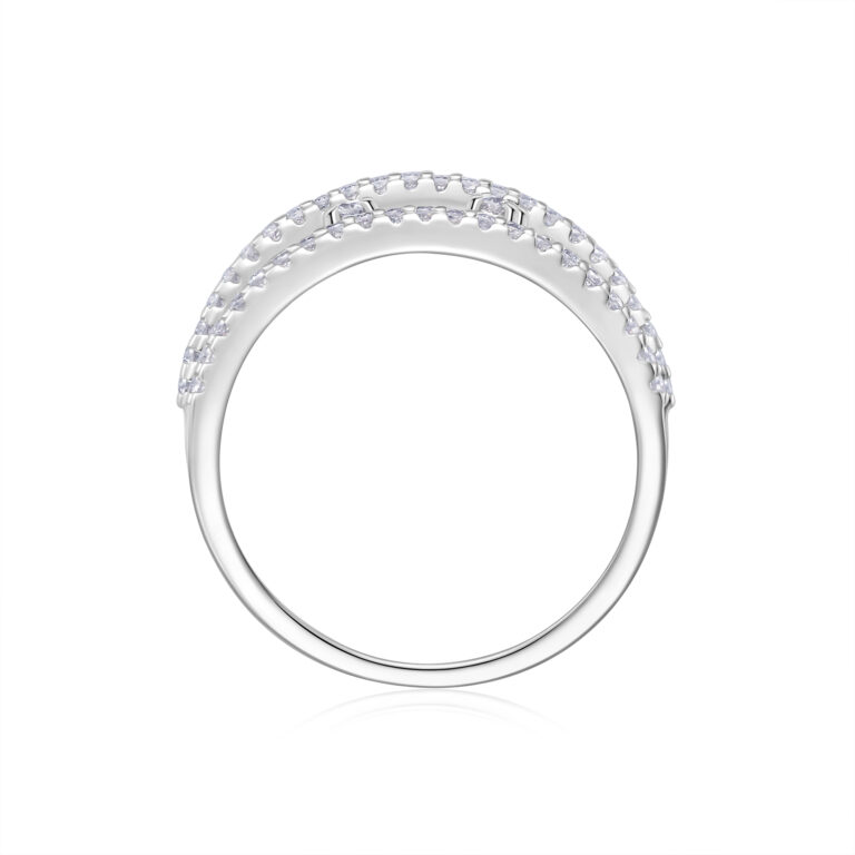 A Luxurious And Fashionable Minimalist Jewelry Ring Featuring Top-quality Moissanite, Made Of S925 Silver Electroplated With Platinum.