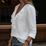 Women's Retro Ruffle-trimmed V-neck Shirt