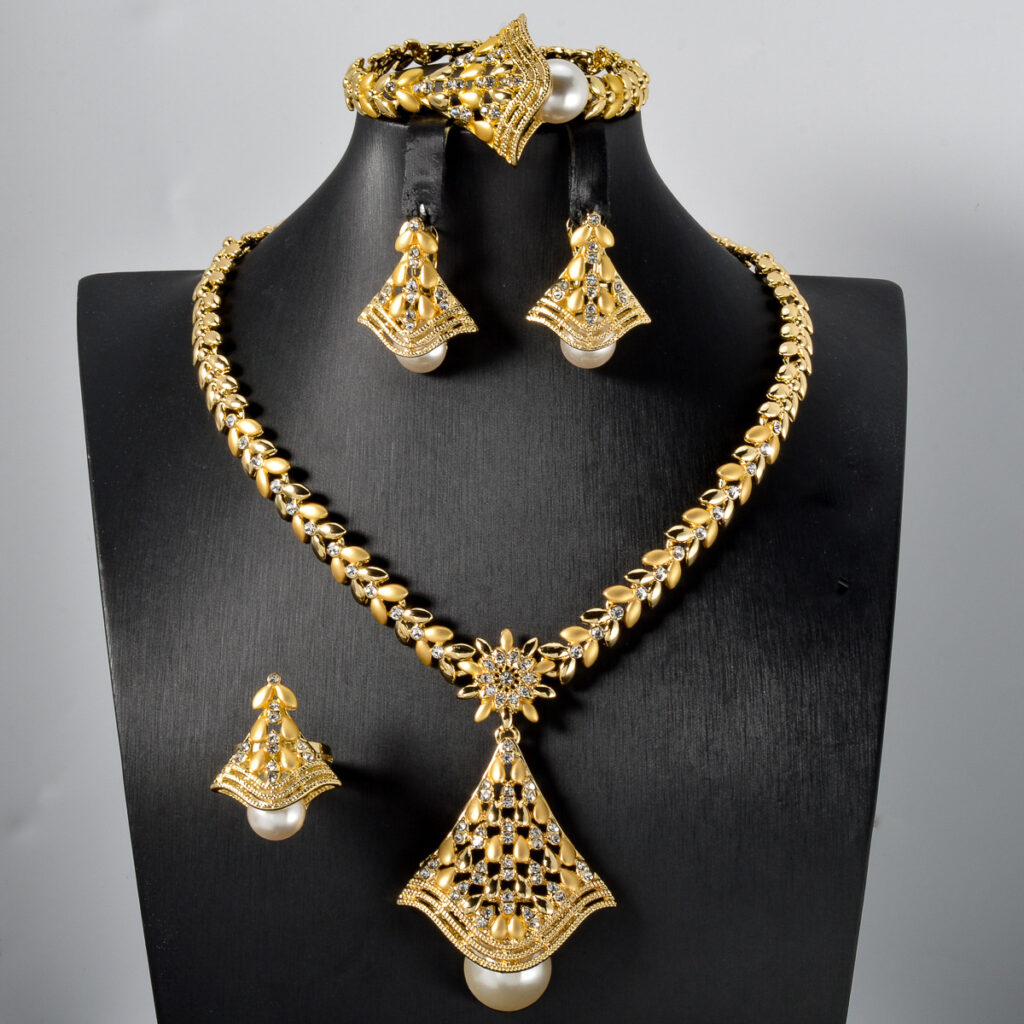 Jewelry 18k Gold-Plated Leaf Necklace
