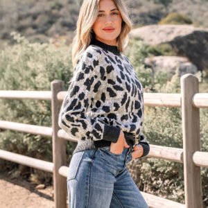 Women's Fashion Leopard-Print Pullover Crewneck Sweater
