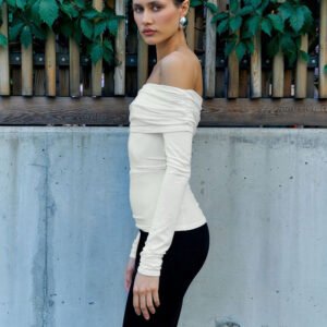 Chic Off-shoulder Slim-fit Versatile Long-sleeve Top