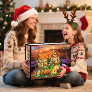 Lavender Manor House Building Set With Lights, 1960 PCS Lavender Estate Construction Model Home Decor, Romantic Lavender Flowers Cottage Building Block Kit Gift For Adults Teens Boys Girls