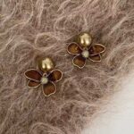 1 Pair Coffee Color Autumn Winter Enamel Vintage Pearl Flower Earrings, New Luxury Elegant Jewelry