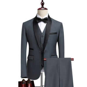 Suit-wearing Man Business Casual Formal Attire