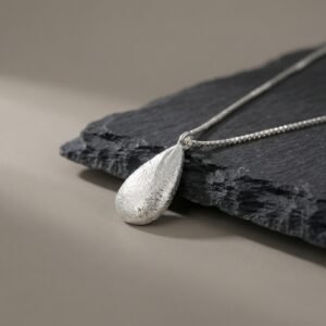 925 Sterling Silver Elegant Frosted Silver Teardrop Pendant Necklace