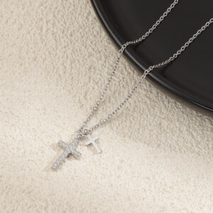 New European And American Light Luxury Cross Diamond Necklace