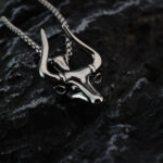 Men's Personalized Smooth-Surface Animal Ox-Head Necklace Pendant