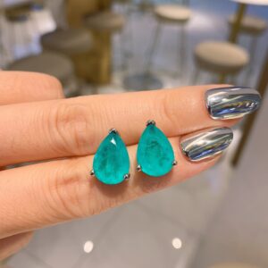 Emerald Pear-shaped Earrings And Pendant For Women
