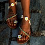 European And American-style Floral Rhinestone Flat Sandals For Women