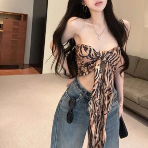 Off-shoulder Tube Top Chest-hugging