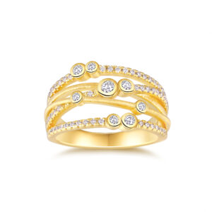 Engraved With Top-quality Moissanite, This Luxurious And Fashionable Minimalist Jewelry Set Features Silver Pieces Electroplated With Gold.