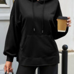 Fisoew Women's Hoodies Oversized Sweatshirts Casual Long Sleeve Side Slit Pullover Tops Fall Winter Outfits With Pocket
