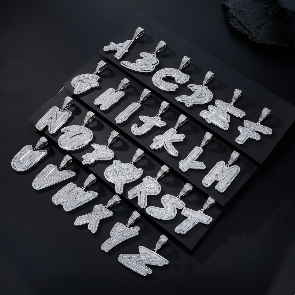 Fashion Design 26 Letters - C Set With Top Quality Morganite In Luxurious Fashion And Mid-Prive Mode Jewelry Silver Pendant Necklace, Made Of S925 Silver Electroplated With Platinum.