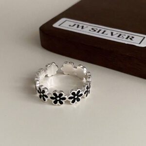 S925 Sterling Silver Niche Black Flower Ring For Women, Cool Tone Frosted Irregular Design, Delicate & Versatile Minimalist Index Finger Ring