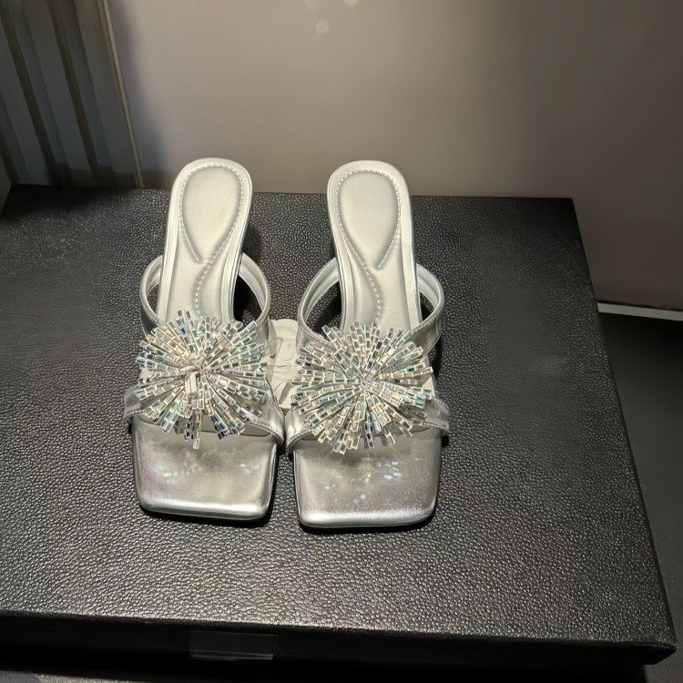 2026 Spring-Summer Fashion Firework Rhinestone Chain High-End Design Influencer Outdoor Wear Non-Slip Square Toe High Heel Sandals - Image 4