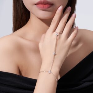 A Luxurious And Fashionable Minimalist Jewelry Bracelet Featuring Top-quality Moissanite, Made Of S925 Silver Electroplated With Platinum.