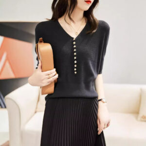 Women's Fashionable Loose-fit Five-quarter Sleeve Knit Top