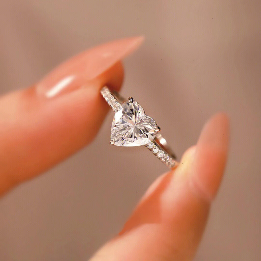 Heart Shaped Simulated Moissanite Ring With Zircon Accent For Women