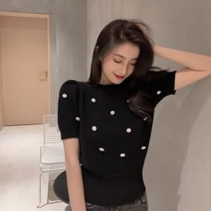 Straight-shoulder Short-sleeve Knit T-shirt