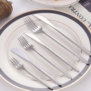 30pc CUTLERY DINNER SET STAINLESS STEEL METAL STAND RACK FORKS TEA SPOONS POLISH