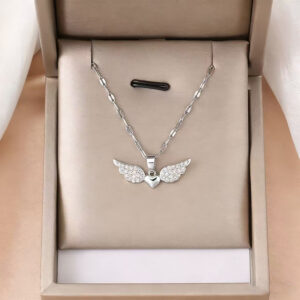 Instagram-style Light-luxury High-end Heart-shaped Angel Wings Necklace