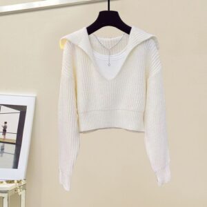 Little Ladys Sweater Set Paired With Wide-leg Pants