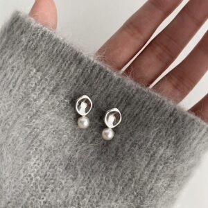Pearl Geometric Stud Earrings For Women