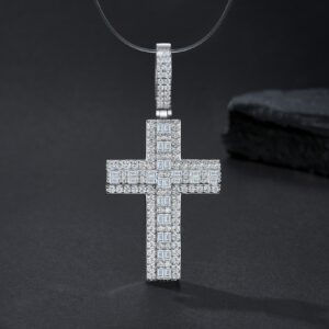 A Luxurious And Fashionable Minimalist Jewelry Pendant Necklace Set With Top-quality Moissanite, Made Of S925 Silver Electroplated With Platinum.